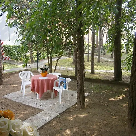 Elia Apartment
